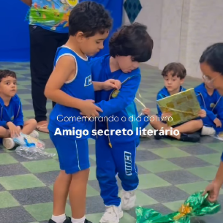 Celebrando o Dia do Livro da melhor forma: compartilhando histórias! 