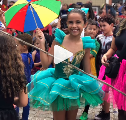 Agradecemos a participação animada de toda a comunidade escolar no Bloco CMA na folia! 